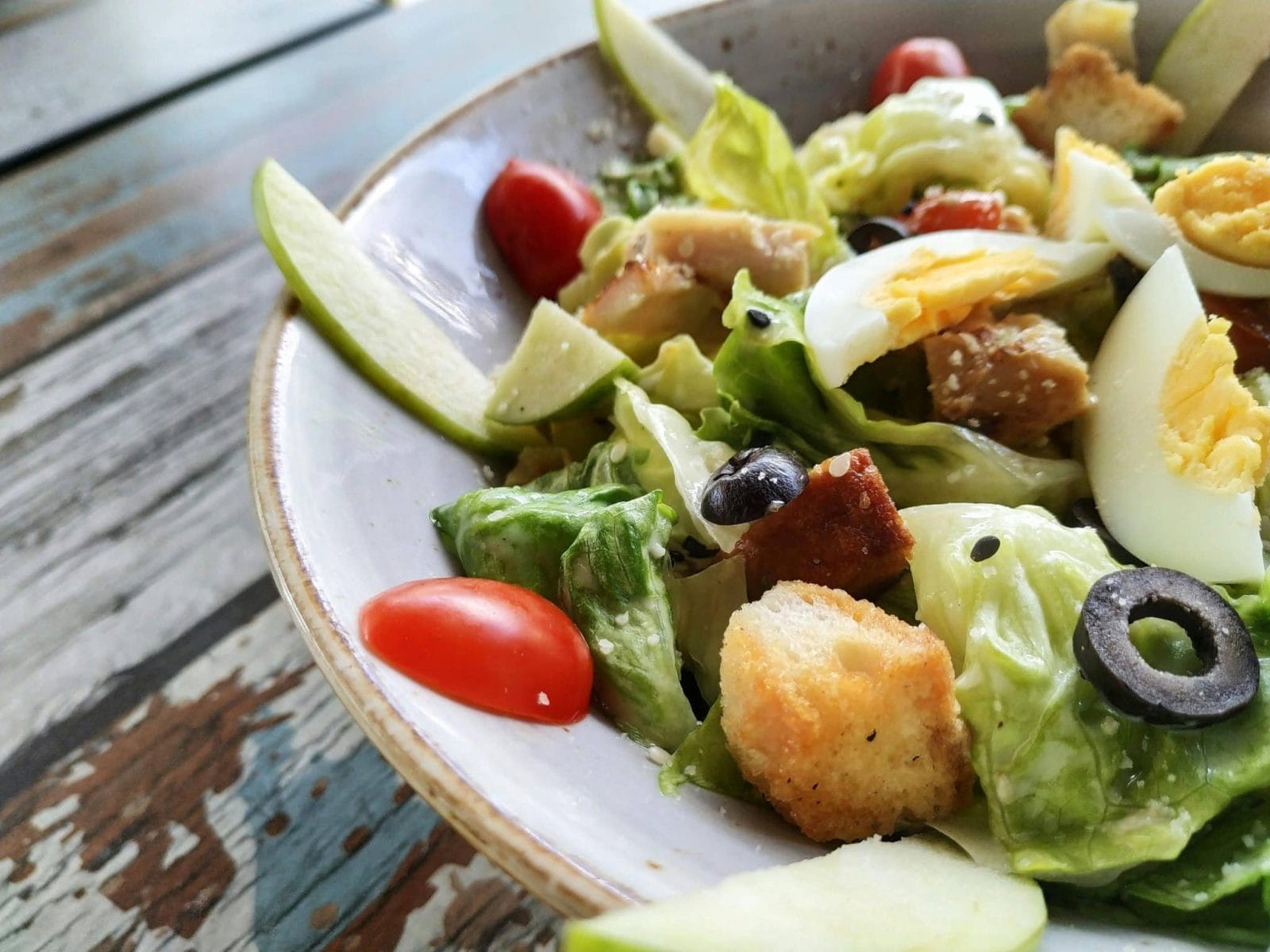 A plate fulll of healthy food. Diet. Brisbane Livewell Clinic